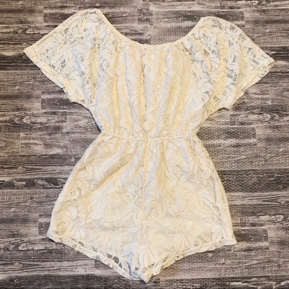 BB Dakota Nikola Romper Antiquitie Ivory Lace Off Shoulder Elastic Waist Dressy - Picture 5 of 8